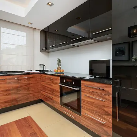 Luksusowy Apartament Z 3 Sypialniami I Parkingiem W Centrum Gdyni By Renters Apartamento *