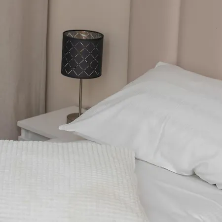 Apartamento Luksusowy Apartament Z 3 Sypialniami I Parkingiem W Centrum Gdyni By Renters Gdynia
